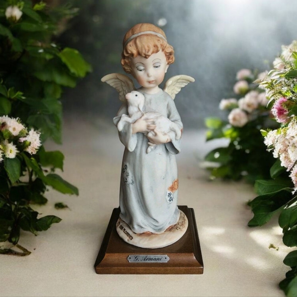 Giuseppe Armani Capodimonte Figurine Made in Italy 80s Little Angel With Lamb